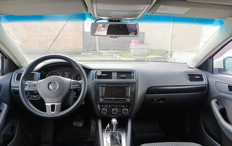 Volkswagen Jetta VI, 2013 год, 700 000 рублей, 19 фотография