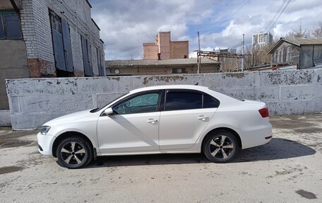 Volkswagen Jetta VI, 2013 год, 700 000 рублей, 26 фотография