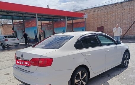 Volkswagen Jetta VI, 2013 год, 700 000 рублей, 23 фотография