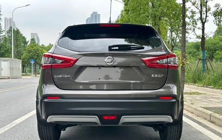 Nissan Qashqai, 2022 год, 1 800 000 рублей, 2 фотография
