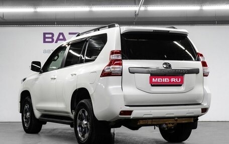 Toyota Land Cruiser Prado 150 рестайлинг 2, 2014 год, 4 100 000 рублей, 8 фотография