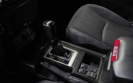 Toyota Land Cruiser Prado 150 рестайлинг 2, 2014 год, 4 100 000 рублей, 11 фотография
