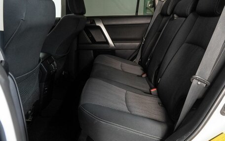 Toyota Land Cruiser Prado 150 рестайлинг 2, 2014 год, 4 100 000 рублей, 17 фотография