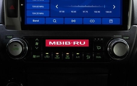 Toyota Land Cruiser Prado 150 рестайлинг 2, 2014 год, 4 100 000 рублей, 23 фотография