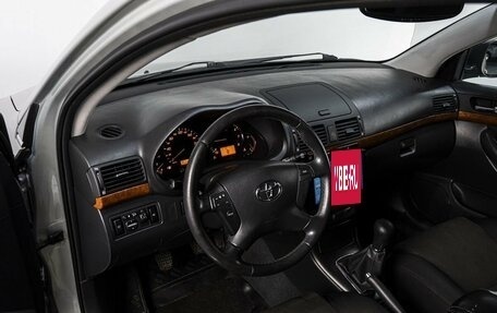 Toyota Avensis III рестайлинг, 2008 год, 1 030 000 рублей, 10 фотография