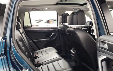 Volkswagen Tiguan II, 2021 год, 2 880 000 рублей, 11 фотография