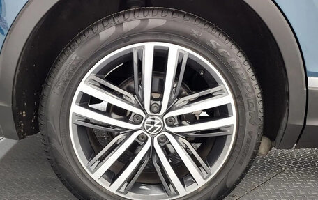 Volkswagen Tiguan II, 2021 год, 2 880 000 рублей, 16 фотография