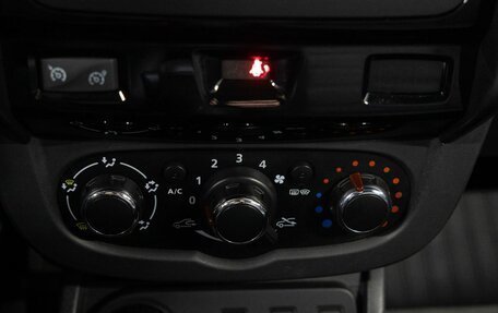 Renault Duster I рестайлинг, 2015 год, 1 089 000 рублей, 21 фотография