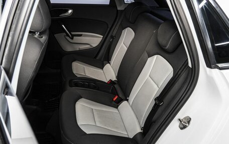 Audi A1, 2012 год, 1 390 000 рублей, 14 фотография