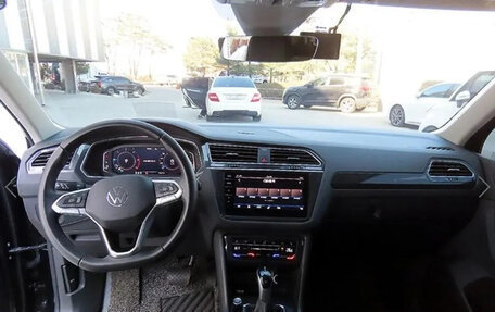 Volkswagen Tiguan II, 2021 год, 3 660 000 рублей, 6 фотография