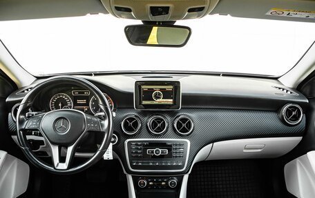 Mercedes-Benz GLA, 2014 год, 1 850 000 рублей, 11 фотография