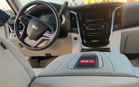 Cadillac Escalade IV, 2016 год, 5 200 000 рублей, 14 фотография