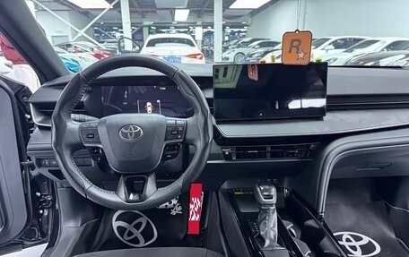 Toyota Camry, 2025 год, 3 800 000 рублей, 10 фотография