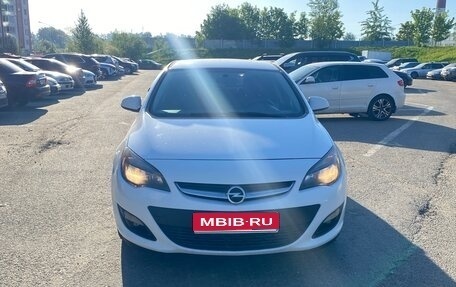 Opel Astra J, 2014 год, 710 000 рублей, 1 фотография