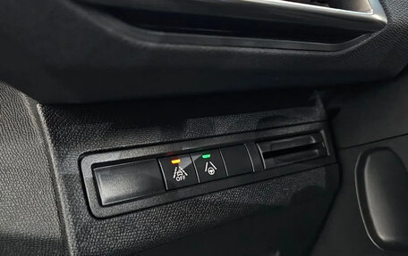 Peugeot 3008 II, 2022 год, 1 990 000 рублей, 15 фотография