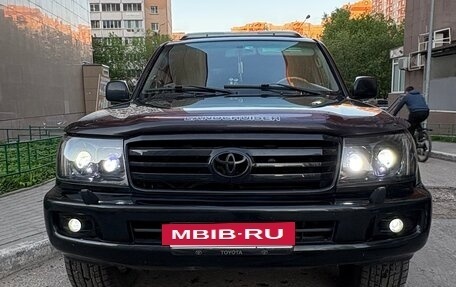 Toyota Land Cruiser 100 рестайлинг 2, 2006 год, 2 200 000 рублей, 4 фотография