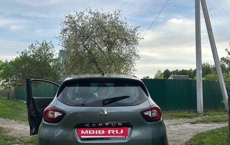 Renault Kaptur I рестайлинг, 2017 год, 1 050 000 рублей, 5 фотография