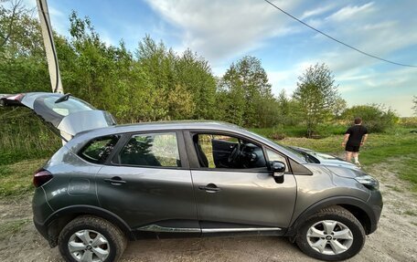 Renault Kaptur I рестайлинг, 2017 год, 1 050 000 рублей, 13 фотография