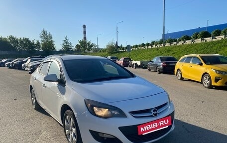 Opel Astra J, 2014 год, 710 000 рублей, 3 фотография