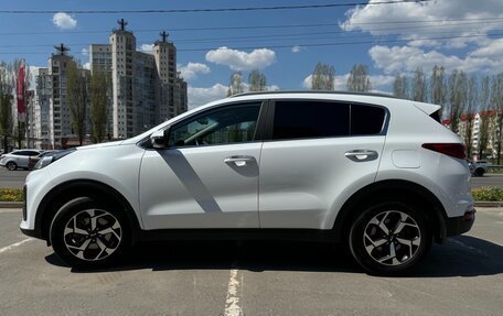 KIA Sportage IV рестайлинг, 2021 год, 2 750 000 рублей, 4 фотография