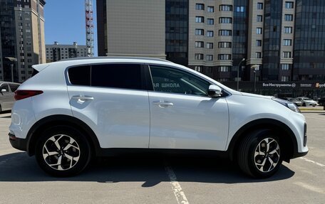 KIA Sportage IV рестайлинг, 2021 год, 2 750 000 рублей, 3 фотография