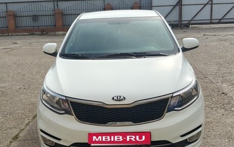 KIA Rio III рестайлинг, 2015 год, 1 034 000 рублей, 2 фотография