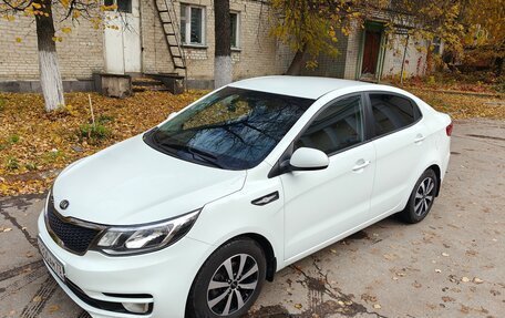 KIA Rio III рестайлинг, 2015 год, 1 034 000 рублей, 16 фотография
