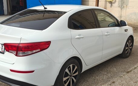 KIA Rio III рестайлинг, 2015 год, 1 034 000 рублей, 20 фотография