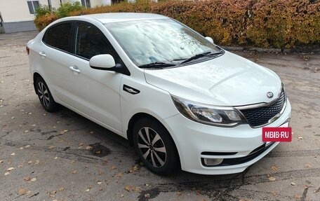 KIA Rio III рестайлинг, 2015 год, 1 034 000 рублей, 17 фотография