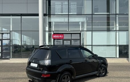 Mitsubishi Outlander III рестайлинг 3, 2011 год, 1 050 000 рублей, 4 фотография