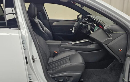 Peugeot 408, 2024 год, 3 240 000 рублей, 17 фотография