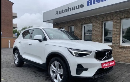 Volvo XC40 I, 2023 год, 2 733 623 рублей, 8 фотография
