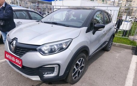 Renault Kaptur I рестайлинг, 2018 год, 1 769 000 рублей, 2 фотография