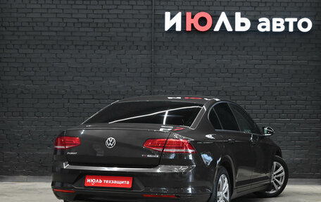 Volkswagen Passat B8 рестайлинг, 2015 год, 1 360 000 рублей, 7 фотография