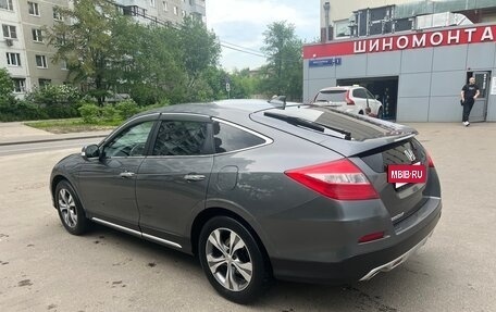 Honda Crosstour I рестайлинг, 2014 год, 2 200 000 рублей, 5 фотография