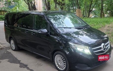 Mercedes-Benz V-Класс, 2017 год, 2 840 000 рублей, 4 фотография