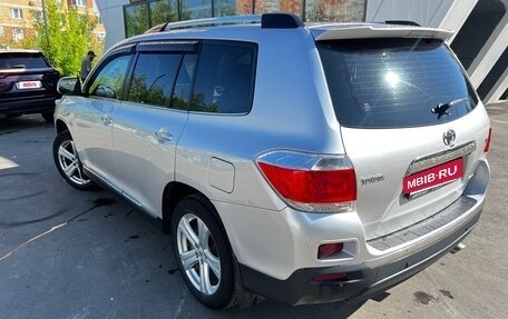 Toyota Highlander III, 2012 год, 1 765 000 рублей, 4 фотография