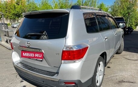 Toyota Highlander III, 2012 год, 1 765 000 рублей, 3 фотография
