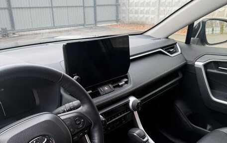 Toyota RAV4, 2024 год, 4 400 000 рублей, 5 фотография