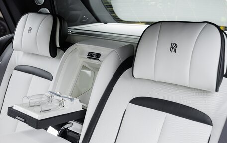 Rolls-Royce Cullinan, 2026 год, 77 000 000 рублей, 32 фотография