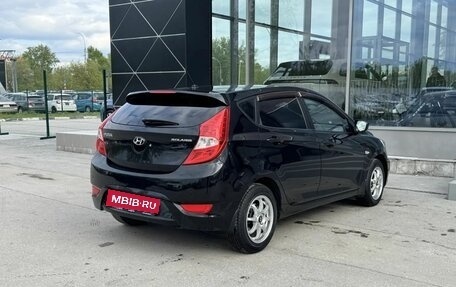 Hyundai Solaris II рестайлинг, 2012 год, 850 000 рублей, 5 фотография