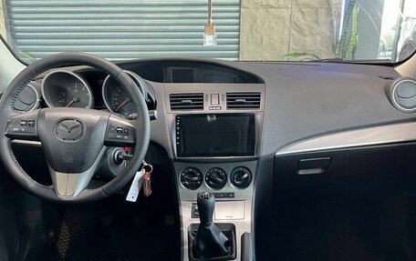 Mazda 3, 2011 год, 750 000 рублей, 18 фотография