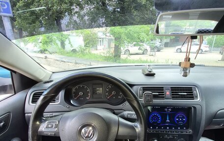 Volkswagen Jetta VI, 2010 год, 1 000 000 рублей, 1 фотография