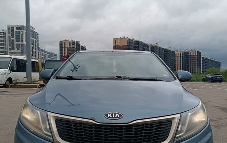 KIA Rio III рестайлинг, 2012 год, 585 000 рублей, 2 фотография