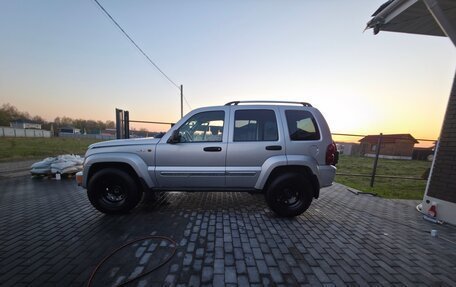 Jeep Cherokee, 2006 год, 590 000 рублей, 5 фотография
