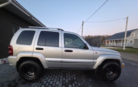 Jeep Cherokee, 2006 год, 590 000 рублей, 10 фотография