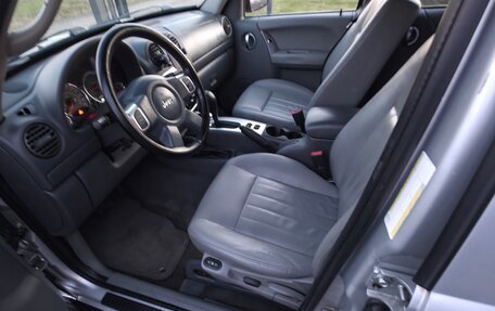 Jeep Cherokee, 2006 год, 590 000 рублей, 14 фотография