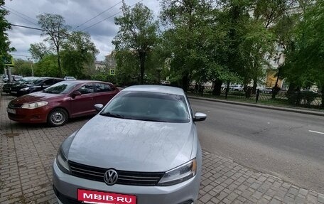 Volkswagen Jetta VI, 2010 год, 1 000 000 рублей, 3 фотография