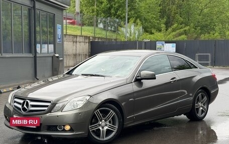 Mercedes-Benz E-Класс, 2011 год, 1 450 000 рублей, 6 фотография