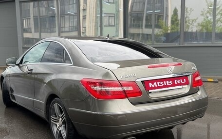 Mercedes-Benz E-Класс, 2011 год, 1 450 000 рублей, 11 фотография